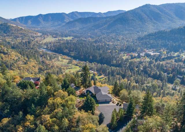 Property at 3013 Pearce Park Rd, Grants Pass, OR 97526, 3 beds, 3.5 baths