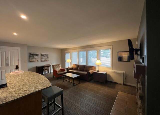 Property at 18575 SW Century Dr Unit 2113 E, Bend, OR 97702, 1 bed, 1 bath