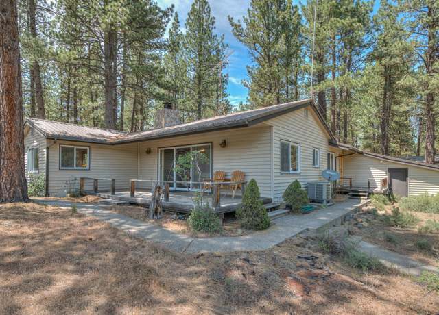 Property at 54400 Lynx Dr, Bend, OR 97707, 3 beds, 2 baths