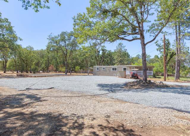 Property at 185 Red Mountain Dr, Grants Pass, OR 97526, 3 beds, 2 baths