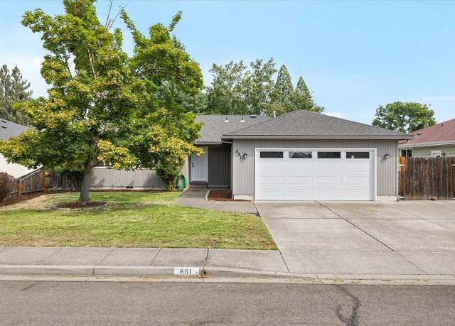 Property at 881 Westrop Dr, Central Point, OR 97502, 4 beds, 2 baths