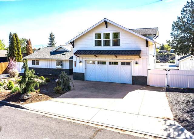 Property at 1408 NW Rimrock Dr, Redmond, OR 97756, 3 beds, 2.5 baths