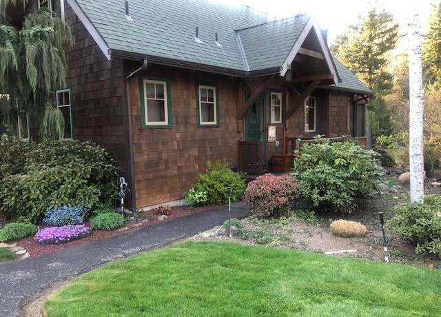 Property at 56483 Mckenzie Hwy Spc 17, Mckenzie Bridge, OR 97413, 2 beds, 2 baths