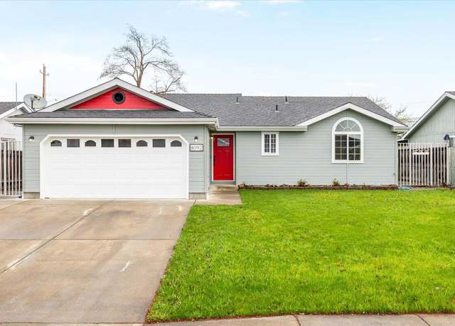 Property at 8092 Thunderhead Ave, White City, OR 97503, 3 beds, 2 baths
