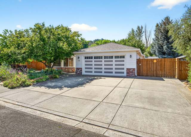 Property at 110 Freshwater Dr, Phoenix, OR 97535, 3 beds, 2 baths
