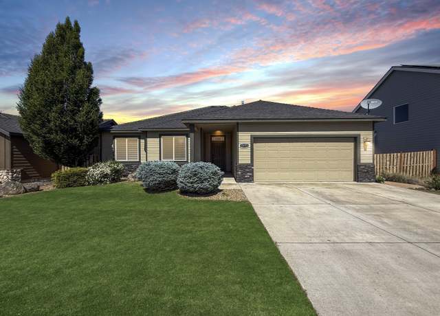 Property at 2773 SW 50th St, Redmond, OR 97756, 3 beds, 2.5 baths