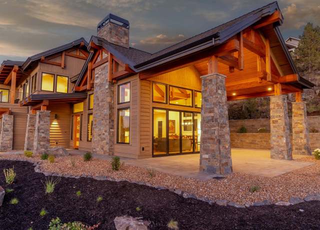 Property at 20305 Arrowhead Dr, Bend, OR 97703, 4 beds, 4 baths