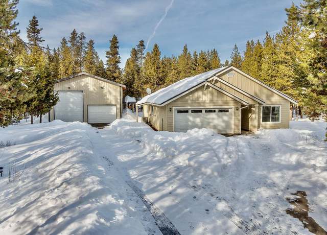 Property at 16044 Del Pino Dr, La Pine, OR 97739, 4 beds, 2 baths