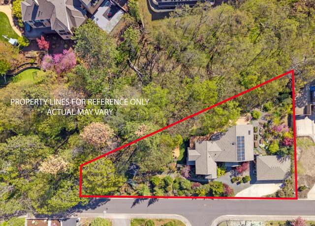 Property at 130 Westwood St, Ashland, OR 97520, 3 beds, 3 baths