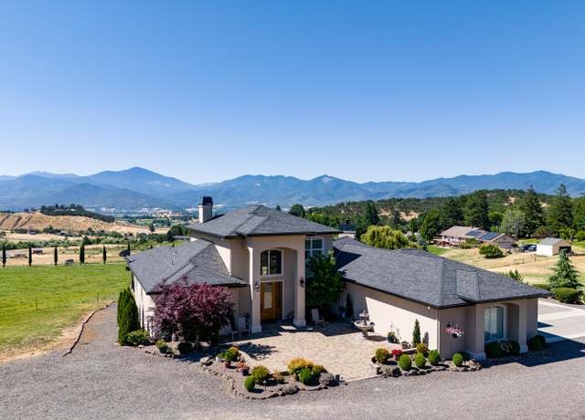 Property at 2485 Terri Dr, Medford, OR 97504, 3 beds, 2.5 baths