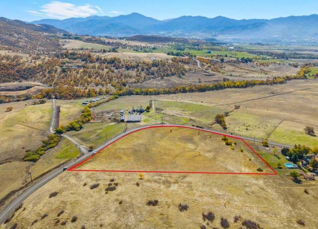 Property at 5111 Cherry Ln, Medford, OR 97504
