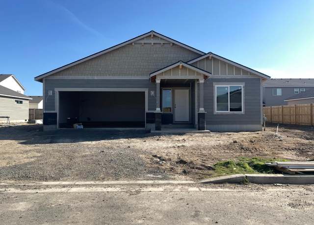 Property at 265 NW Par Ave #102, Madras, OR 97741, 3 beds, 2 baths