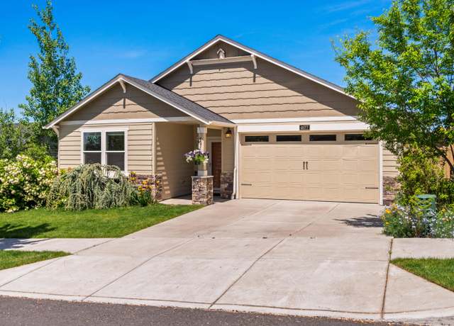 Property at 4677 SW Volcano Ave, Redmond, OR 97756, 4 beds, 2 baths