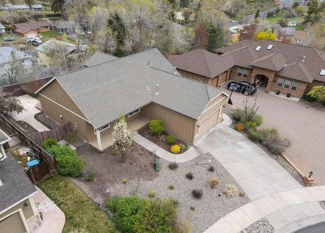 Property at 635 Wildland Dr, Klamath Falls, OR 97601, 4 beds, 2 baths