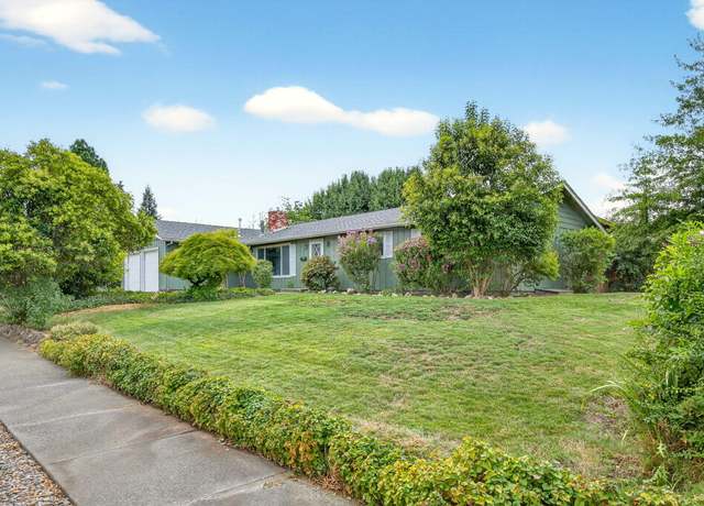 Property at 1441 Larkspur Ave, Medford, OR 97504, 3 beds, 2 baths