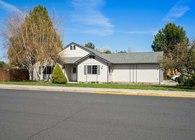 Property at 3691 Bobby Jones Ct, Redmond, OR 97756, 2 beds, 2 baths