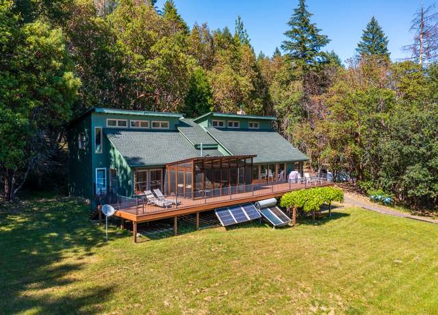 Property at 23000 Morrison Crk, Central Point, OR 97502, 4 beds, 3 baths