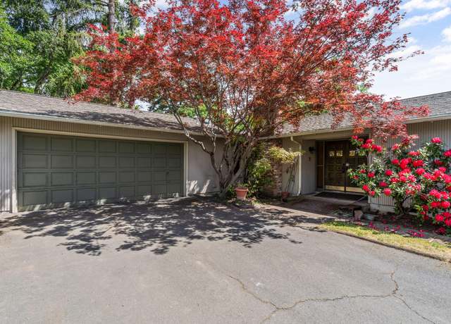 Property at 305 S Groveland Ave, Medford, OR 97504, 4 beds, 2.5 baths