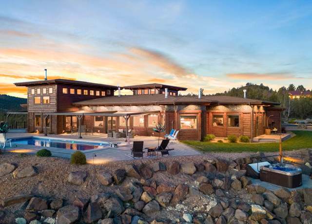 Property at 7305 NW Moore Ln, Prineville, OR 97754, 4 beds, 5 baths