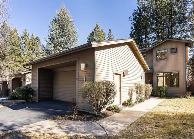 Property at 60454 Elkai Woods Dr, Bend, OR 97702, 3 beds, 3 baths