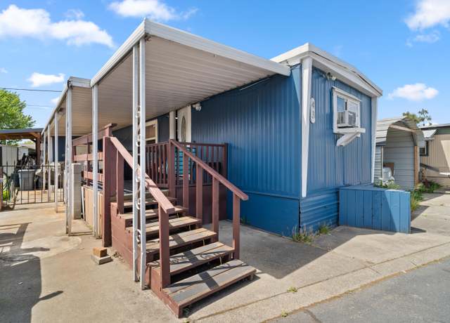 Property at 2395 Redwood Ave #43, Grants Pass, OR 97527, 2 beds, 1.5 baths