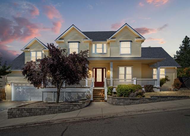 Property at 303 Woodville Way, Rogue River, OR 97537, 3 beds, 3.5 baths