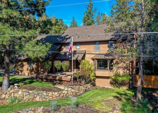 Property at 1562 NW Vicksburg Ave, Bend, OR 97703, 4 beds, 2.5 baths