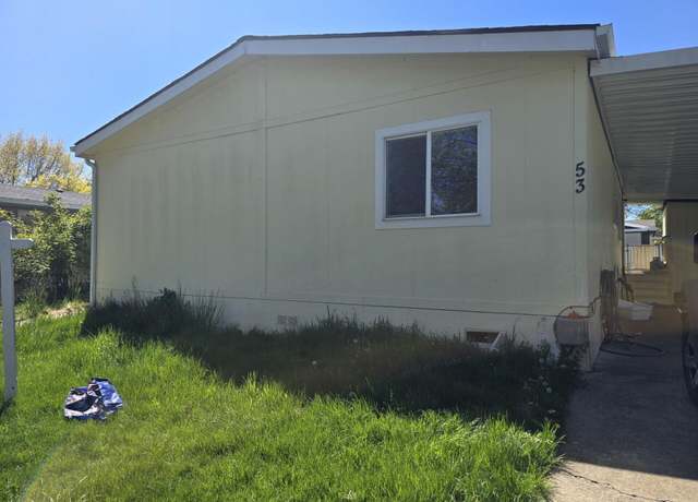 Property at 633 E Archwood Dr #53, Eagle Point, OR 97524, 3 beds, 2 baths