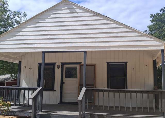 Property at 351 Oxyoke Rd, Grants Pass, OR 97526, 2 beds, 1 bath