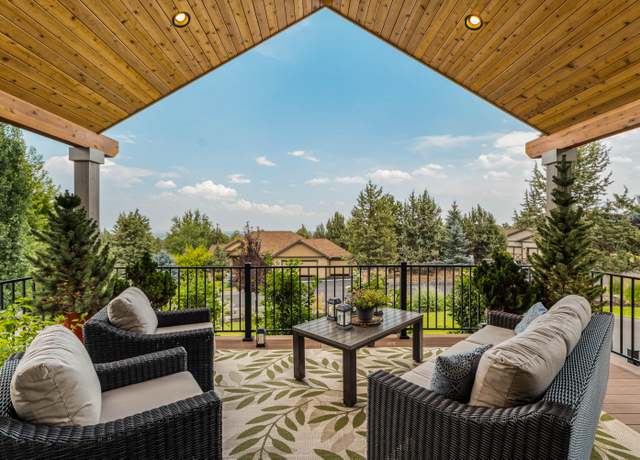 Property at 186 Highland Meadow Loop, Redmond, OR 97756, 3 beds, 2 baths