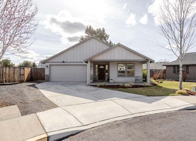 Property at 2040 NW Kilnwood Pl, Redmond, OR 97756, 3 beds, 2 baths