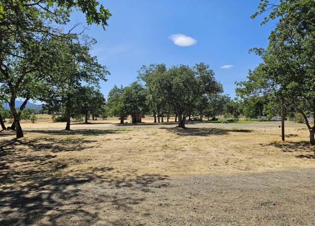 Property at 5068 Dodge Rd, Central Point, OR 97502