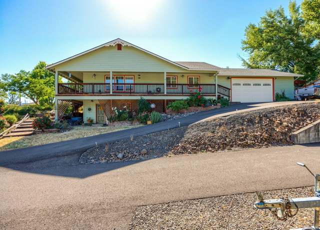 Property at 104 Hudspeth Ln, Shady Cove, OR 97539, 3 beds, 3 baths