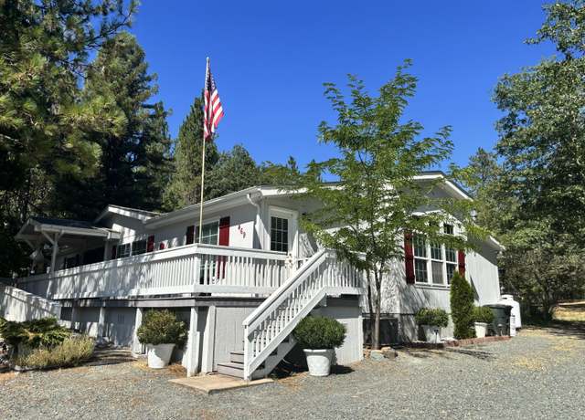 Property at 469 Detrick Dr, Grants Pass, OR 97527, 4 beds, 2.5 baths