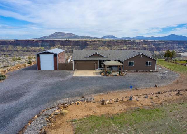 Property at 13547 SW Peninsula Dr, Terrebonne, OR 97760, 3 beds, 2 baths