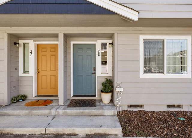 Property at 2030 Brookhurst St #28, Medford, OR 97504, 2 beds, 1.5 baths