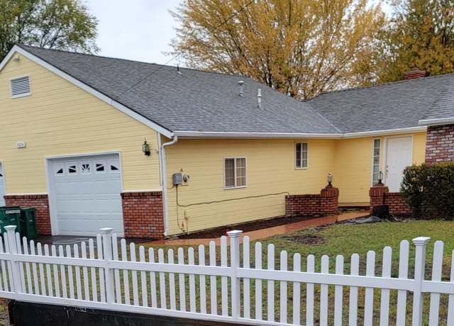 Property at 5835 Delaware Ave, Klamath Falls, OR 97603, 3 beds, 2 baths