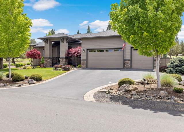 Property at 8600 Eagle Crest Blvd, Redmond, OR 97756, 3 beds, 2.5 baths