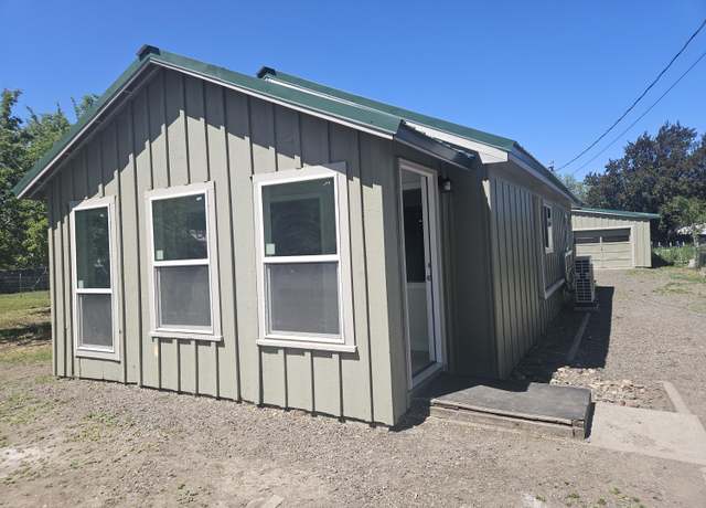 Property at 1162 S H St, Lakeview, OR 97630, 2 beds, 1 bath