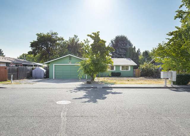 Property at 1205 SW Cottonwood St, Grants Pass, OR 97526, 3 beds, 2 baths