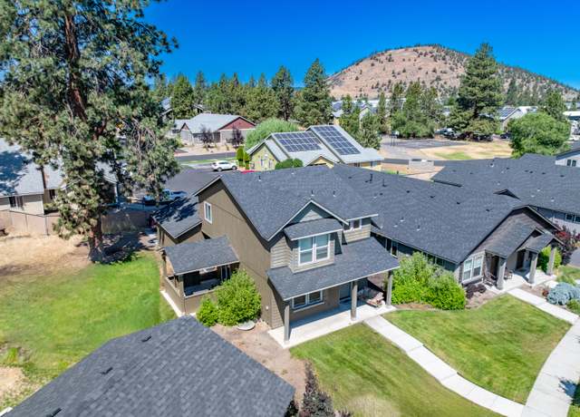 Property at 62013 NE Nates Pl, Bend, OR 97701, 3 beds, 2.5 baths
