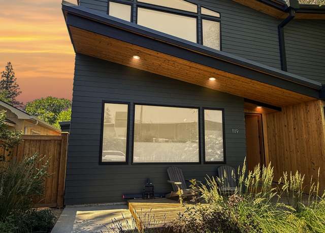Property at 1119 NW Milwaukee Ave, Bend, OR 97703, 3 beds, 2.5 baths