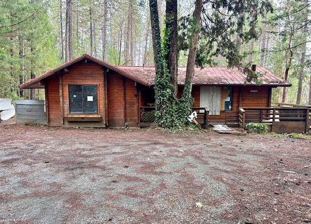 Property at 6616 W Evans Creek Rd, Rogue River, OR 97537, 2 beds, 2 baths