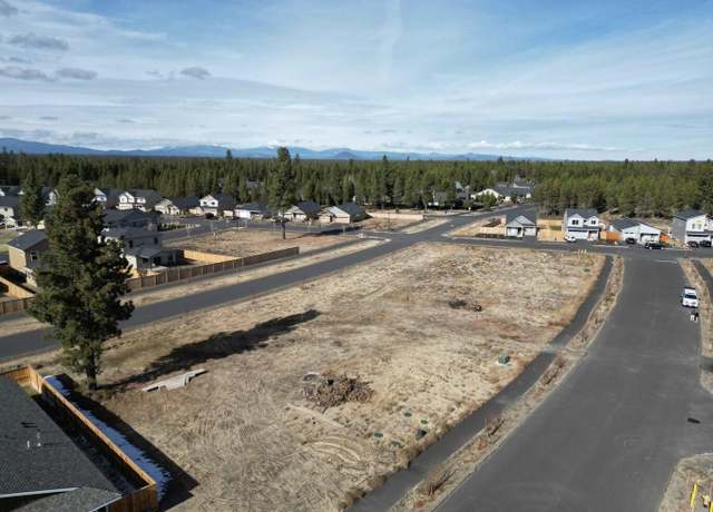Property at 51791 Morning Pine Dr #137, La Pine, OR 97739
