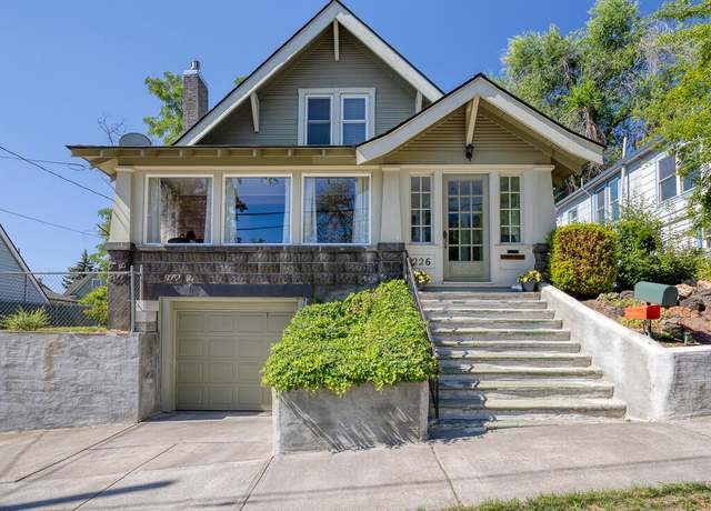 Property at 226 N 3rd St, Klamath Falls, OR 97601, 3 beds, 2 baths
