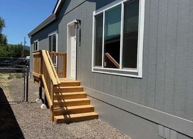 Property at 741 Tawn Cheree, Medford, OR 97501, 3 beds, 2 baths