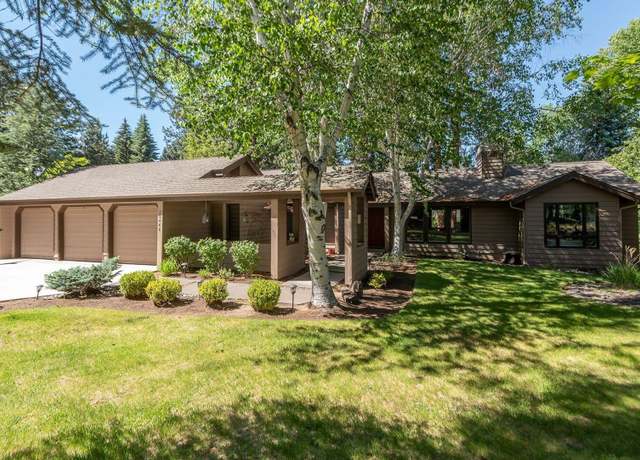 Property at 20446 SE Snowmass, Bend, OR 97702, 3 beds, 3 baths