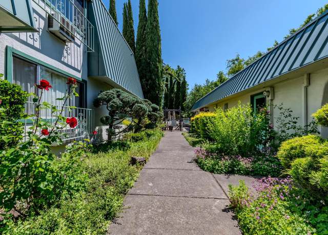 Property at 349 W Pine St, Central Point, OR 97502