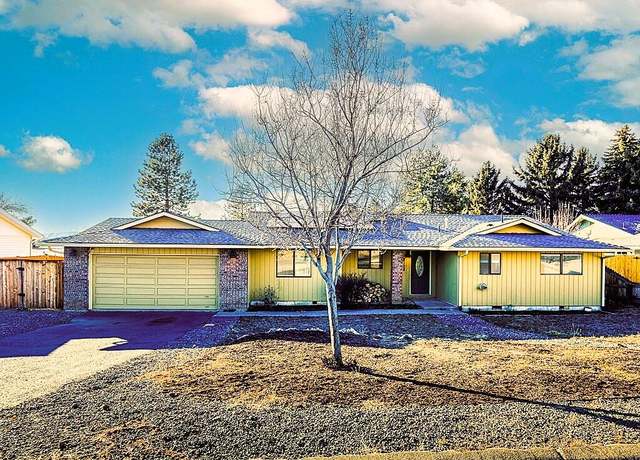 Property at 2106 Dawn Dr, Klamath Falls, OR 97603, 3 beds, 2 baths