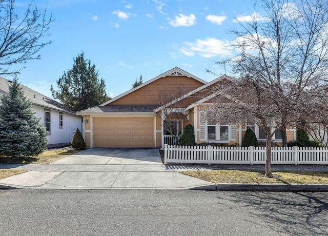 Property at 2574 NE Robinson St, Bend, OR 97701, 2 beds, 2.5 baths